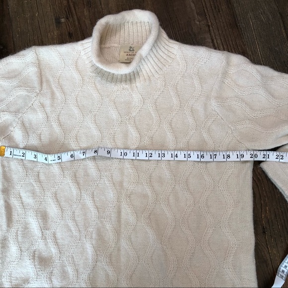 Spirit of the Andes 100% Alpaca Turtleneck Sweater Size M - Picture 7 of 12